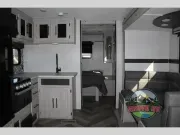 used Travel Trailers CrossRoads RV Zinger for sale, in Spruce Grove, AB Thumbnail 9