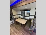 used Travel Trailers CrossRoads RV Zinger Lite for sale, in Spruce Grove, AB Thumbnail 9