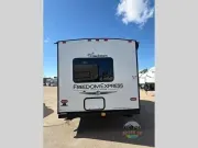 used Travel Trailers Coachmen Freedom Express Select for sale, in Spruce Grove, AB Thumbnail 5