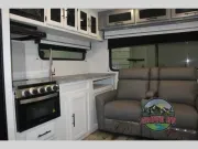 used Travel Trailers CrossRoads RV Volante for sale, in Spruce Grove, AB Thumbnail 11