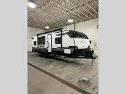 used Travel Trailers East To West Silver Lake for sale, in Spruce Grove, AB Thumbnail 7