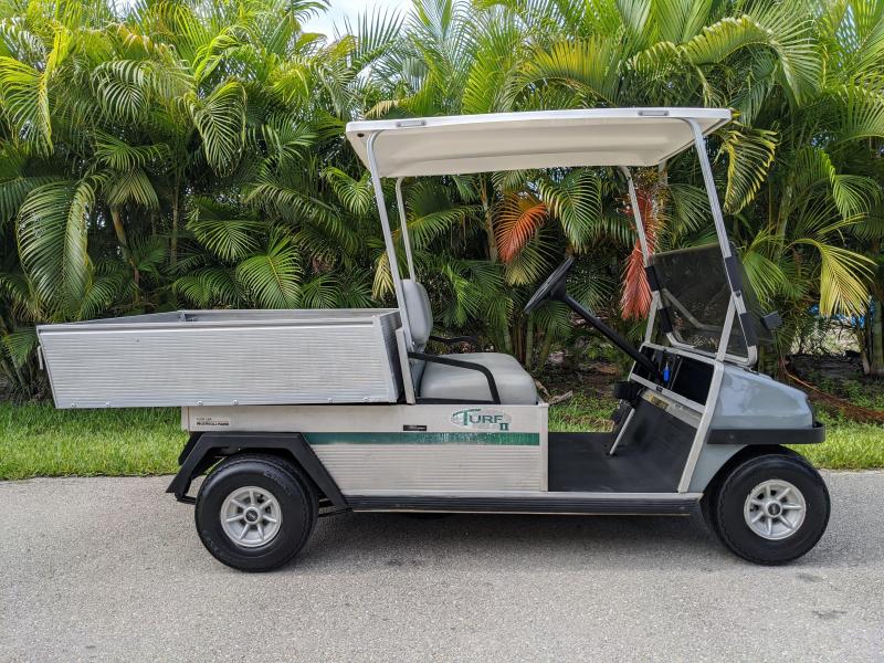 1998 Club Car TURF 2 GAS UTILITY Golf Cart 1998 Club Car TURF 2 GAS UTILITY Golf Cart
