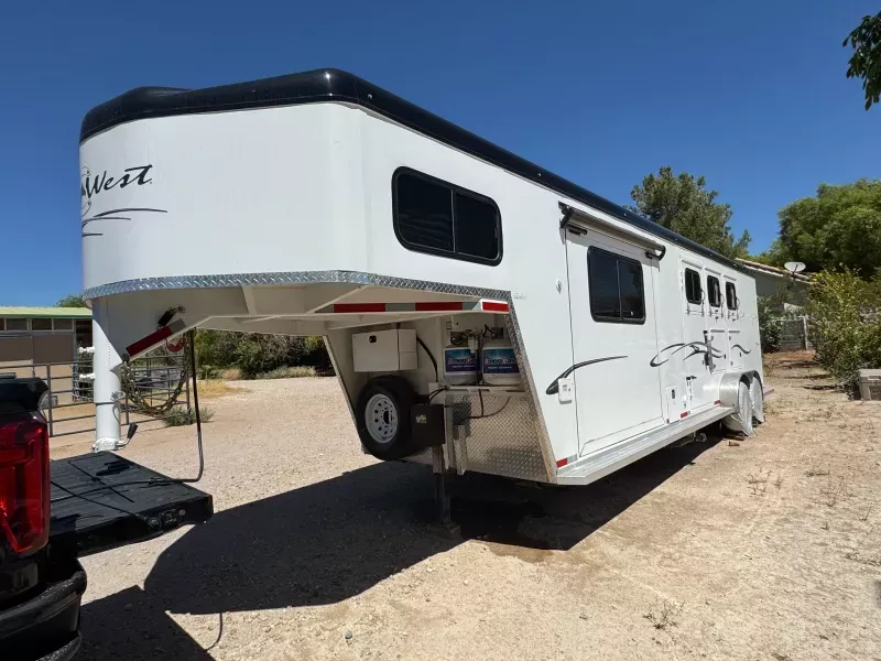 used Horse Trailers Trails West  for sale, in Las Vegas, NV Thumbnail 5