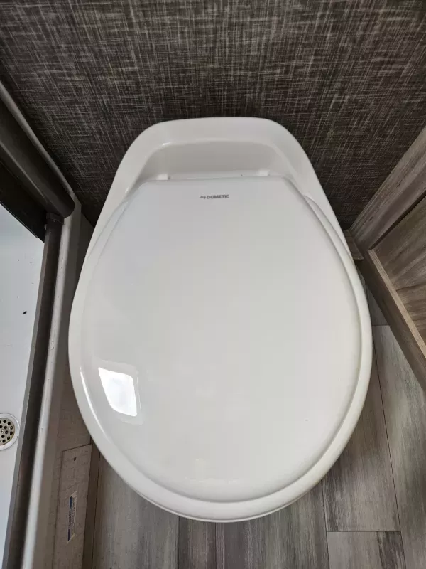 used Travel Trailers Winnebago Micro Minnie for sale, in Bonita, CA Thumbnail 20