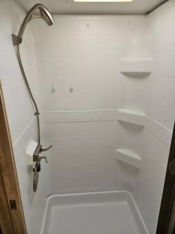 used Travel Trailers Winnebago Micro Minnie for sale, in Bonita, CA Thumbnail 19