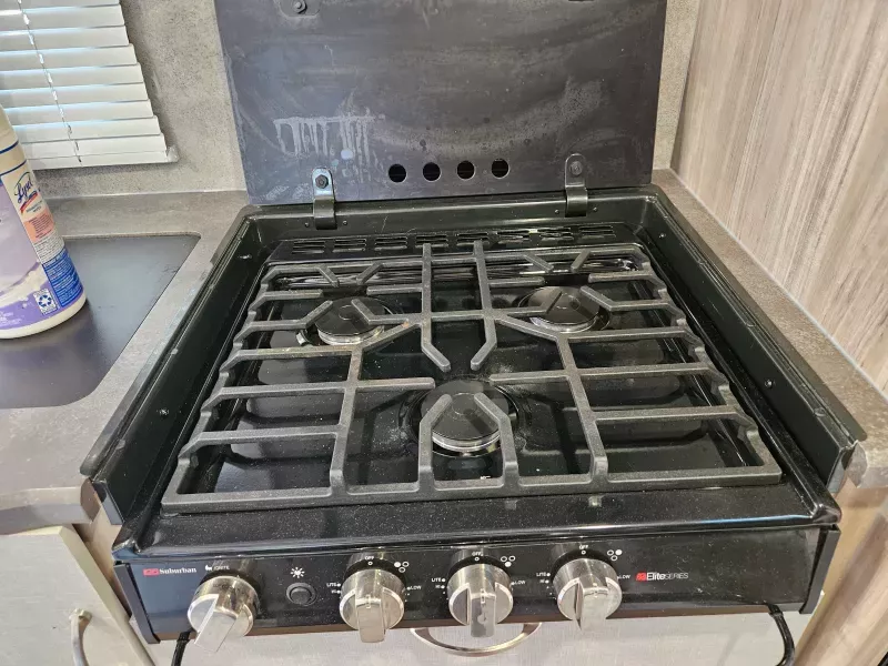 used Travel Trailers Winnebago Micro Minnie for sale, in Bonita, CA Thumbnail 22