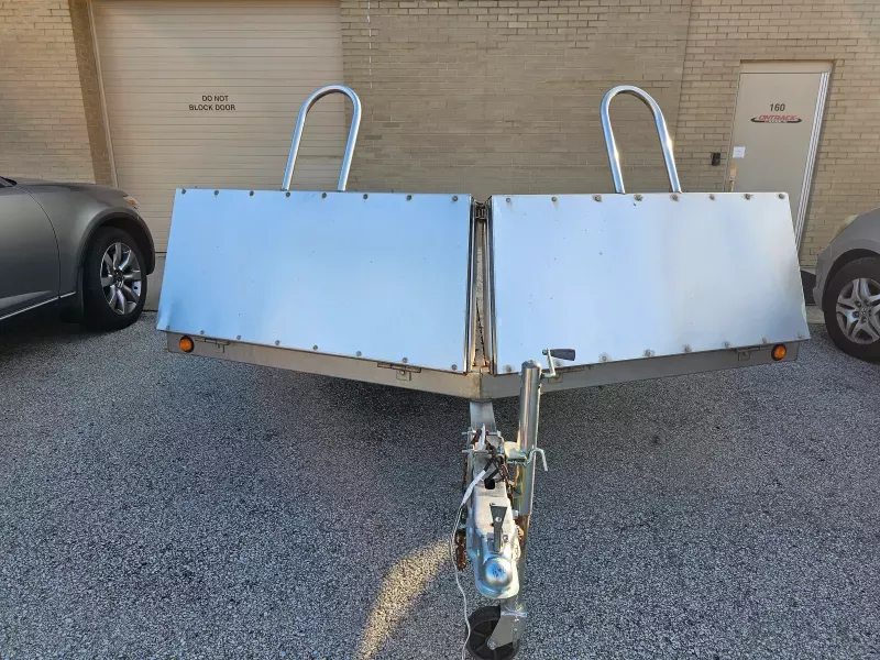 2003 Royal Drive on / off 2 Place Open Stainless Steel Snowmobile Snowmobile Trailers