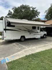 2017 Winnebago Minnie Winnie 