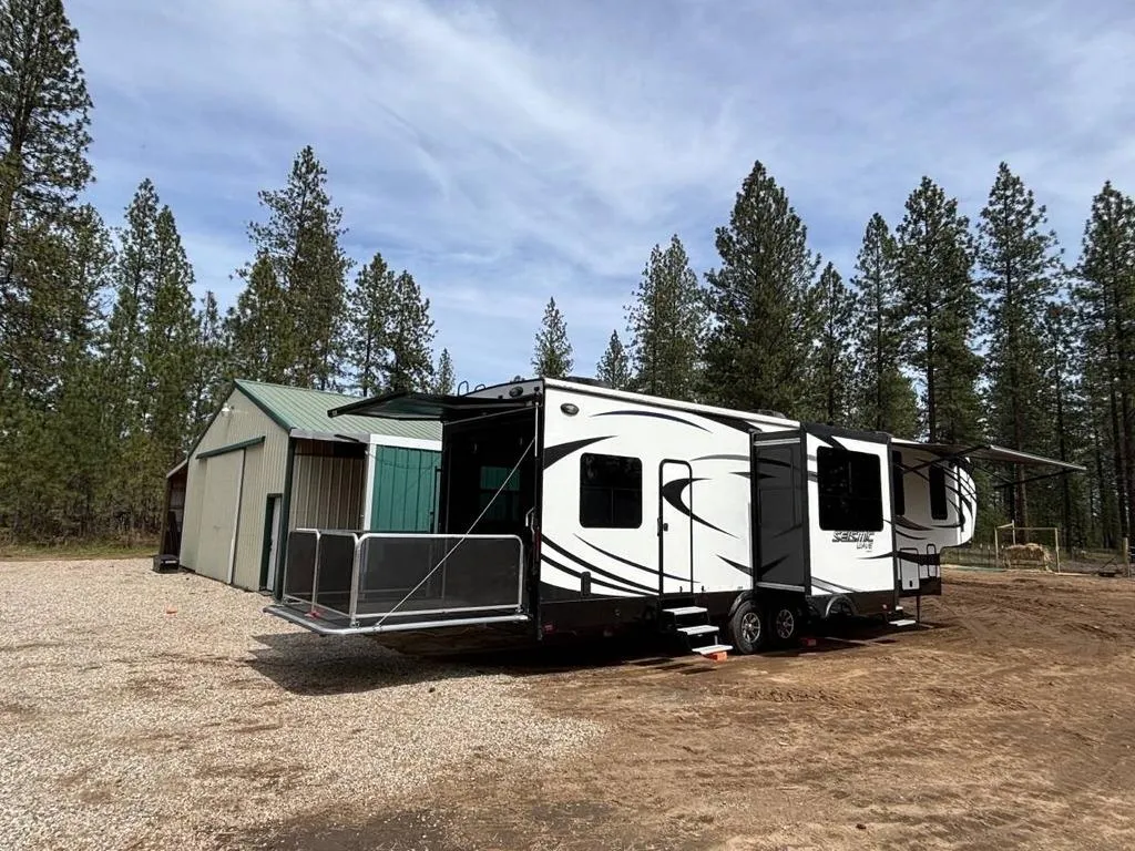 2016 Jayco photo 8