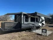2022 Grand Design Momentum 25G Toy Hauler