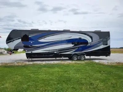 2020 Vanleigh RV Beacon 39 RLB