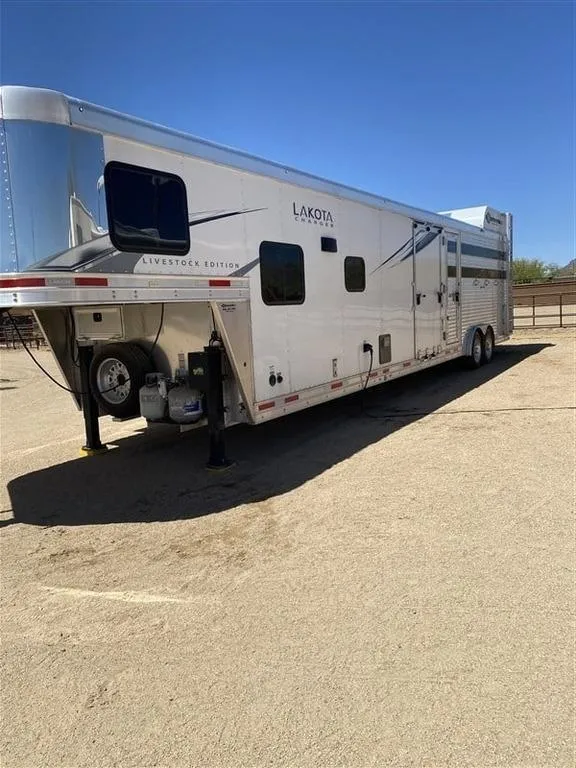 2022 Lakota photo 8