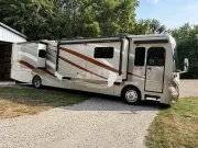 2015 Discovery 40E 