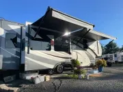 used Other Trailers Vanleigh RV  for sale, in Omaha, NE Thumbnail 2