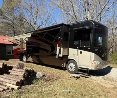 2011 Itasca Meridian 40U