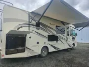 used Other Trailers Thor Motor Coach  for sale, in Omaha, NE Thumbnail 2