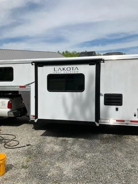 2022 Lakota photo 5