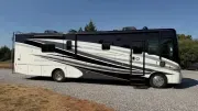 2017 Tiffin Motorhomes Allegro 36 UA