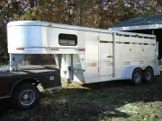 2008 WW 3 Horse Slant Trailer 
