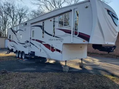 2008 KZ Inferno 3912SL