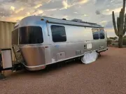 2017 Airstream Flying Cloud 25 Twin