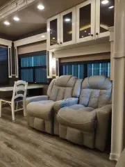 used Other Trailers Vanleigh RV  for sale, in Omaha, NE Thumbnail 17
