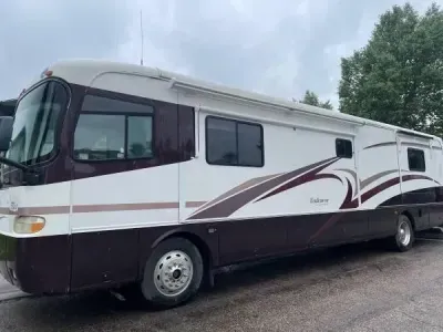 2001 Holiday Rambler? Endeavor?
