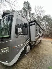 2022 Thor Motor Coach Palazzo 33.5
