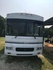 2003 Winnebago Sightseer 33C