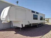 2009 Keystone RV photo 2