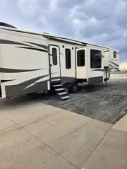 2016 Keystone Montana 3820FK