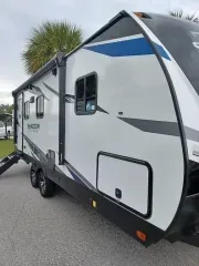 2021 Cruiser RV Shadow Cruiser Ultra-Lite SC225RBS