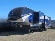 used Other Trailers Vanleigh RV  for sale, in Omaha, NE Thumbnail 1
