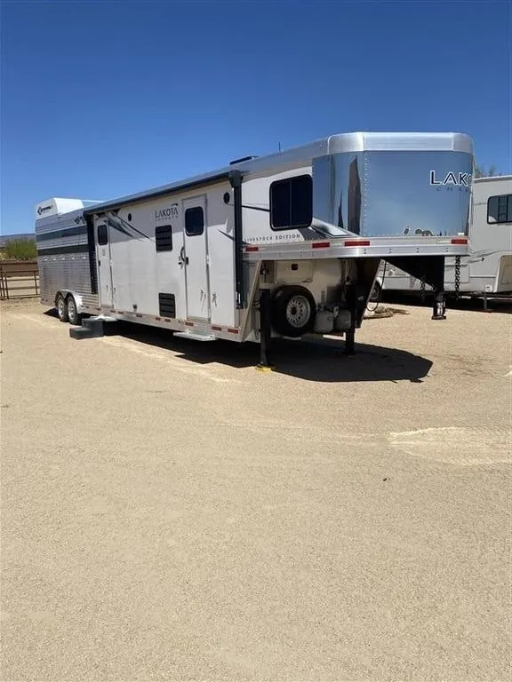 2022 Lakota photo 5