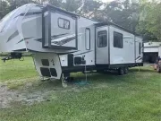 2021 Forest River photo 2