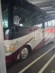 2013 Tiffin Motorhomes Allegro 