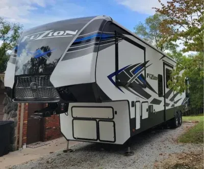 2021 Keystone RV photo 6