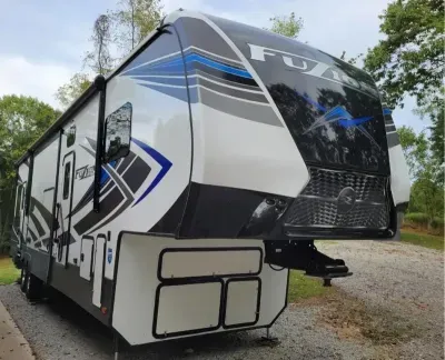 2021 Keystone RV photo 9