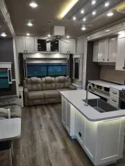 used Other Trailers Vanleigh RV  for sale, in Omaha, NE Thumbnail 28