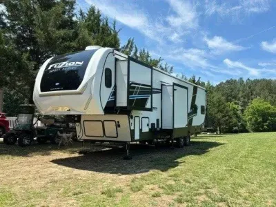 2025 Keystone RV photo 6