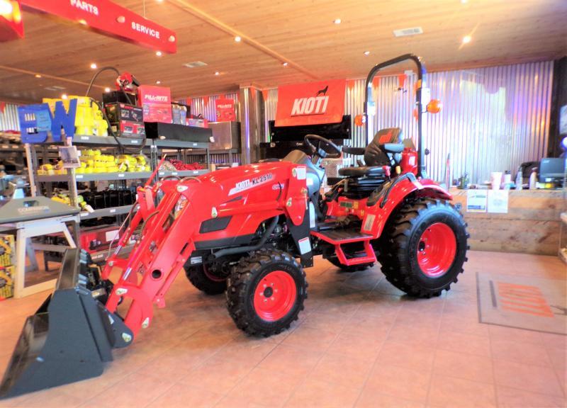 2022 Kioti CX 2510 HB / Industrial Tractor 2022 Kioti CX 2510 HB / Industrial Tractor