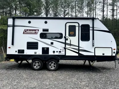 2021 Coleman Light 1805RB Travel Trailers