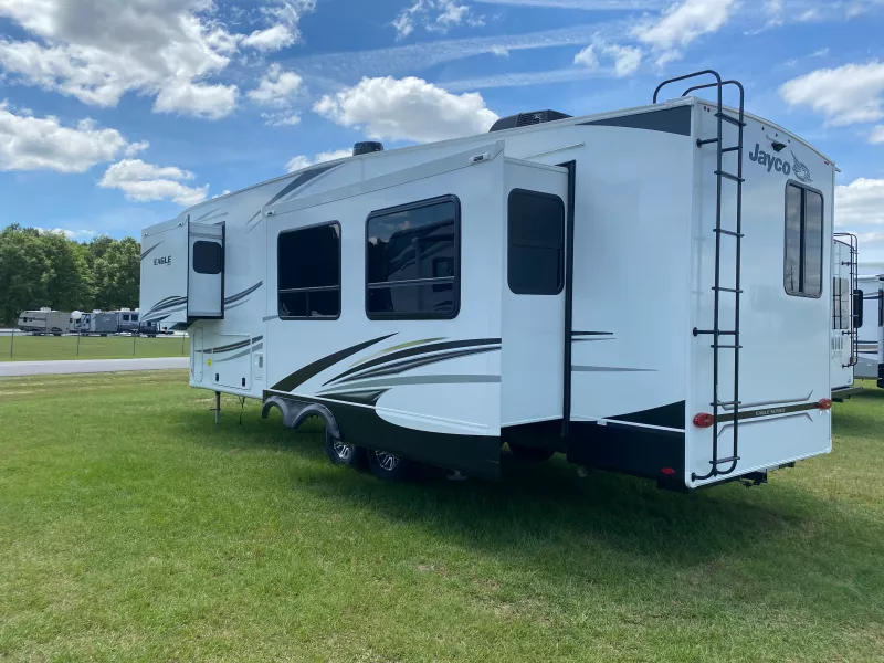 used Fifth Wheel Trailers Jayco Eagle for sale, in Wilmington, NC Thumbnail 5
