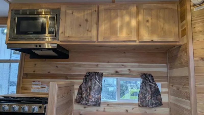 used Ice / Tiny Houses Jackson Manufacturing Inc.  for sale, in Clearwater, MN Thumbnail 11