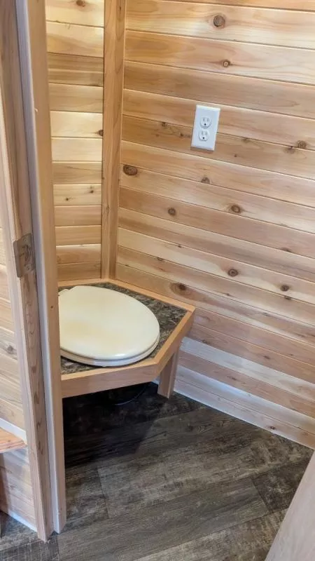 used Ice / Tiny Houses Jackson Manufacturing Inc.  for sale, in Clearwater, MN Thumbnail 20