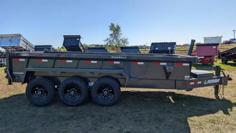 2026 Lamar Trailers DT831637 Dump Trailer