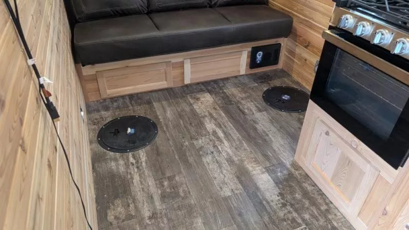 used Ice / Tiny Houses Jackson Manufacturing Inc.  for sale, in Clearwater, MN Thumbnail 18