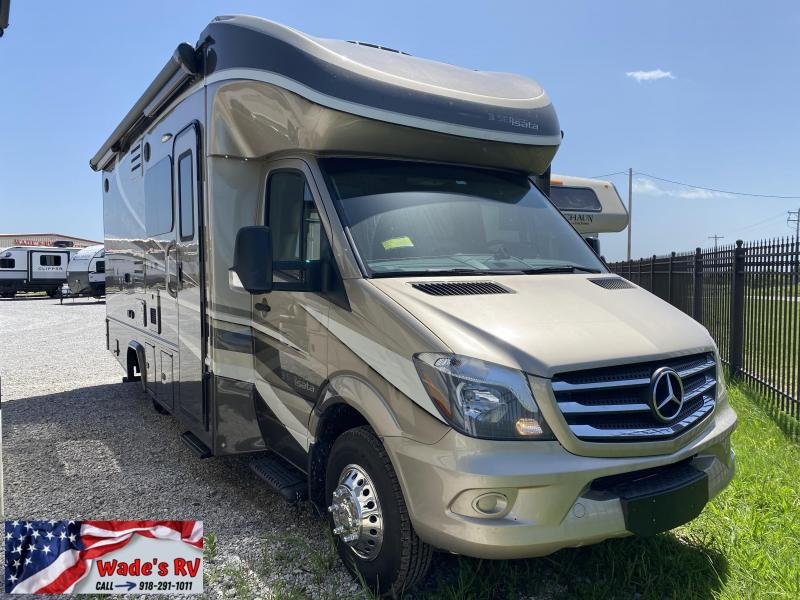 2019 Dynamax Corporation Isata 3 24FWM Class C RV 2019 Dynamax Corporation Isata 3 24FWM Class C RV