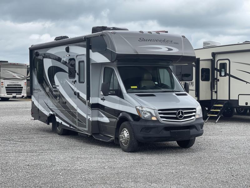 2016 Forest River Sunseeker 2400R MBS Class C RV 2016 Forest River Sunseeker 2400R MBS Class C RV