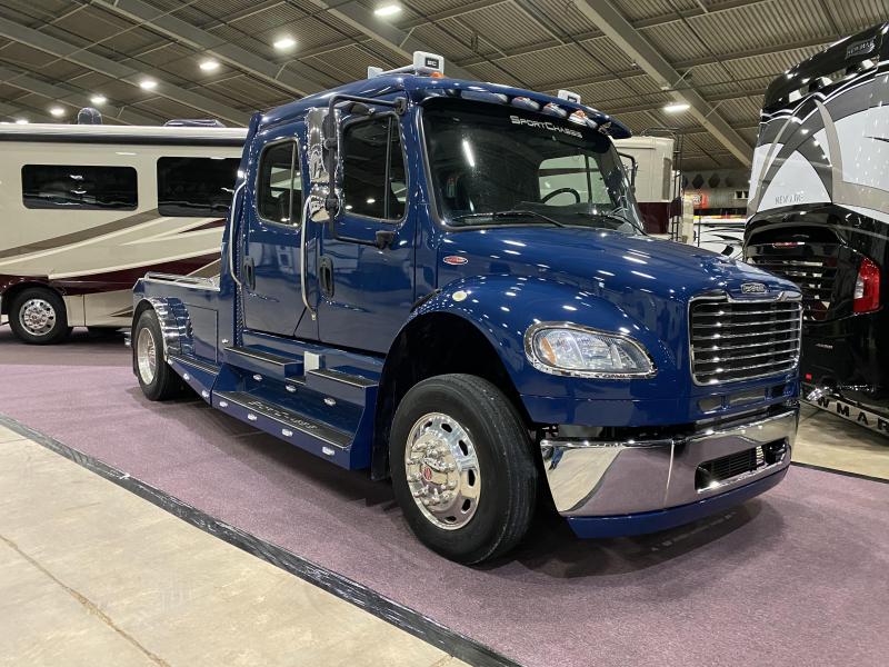 2015 Freightliner M2 Semi Truck 2015 Freightliner M2 Semi Truck